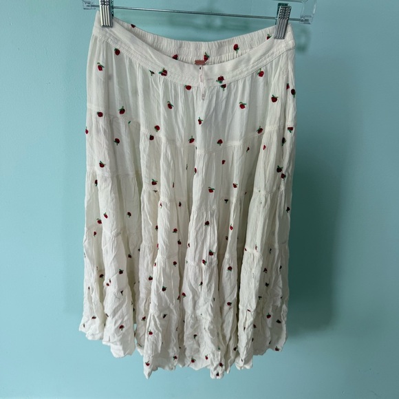 Free People In Full Swing Cherry Embroidered Midi Skirt W Pockets Size XS - Picture 5 of 12